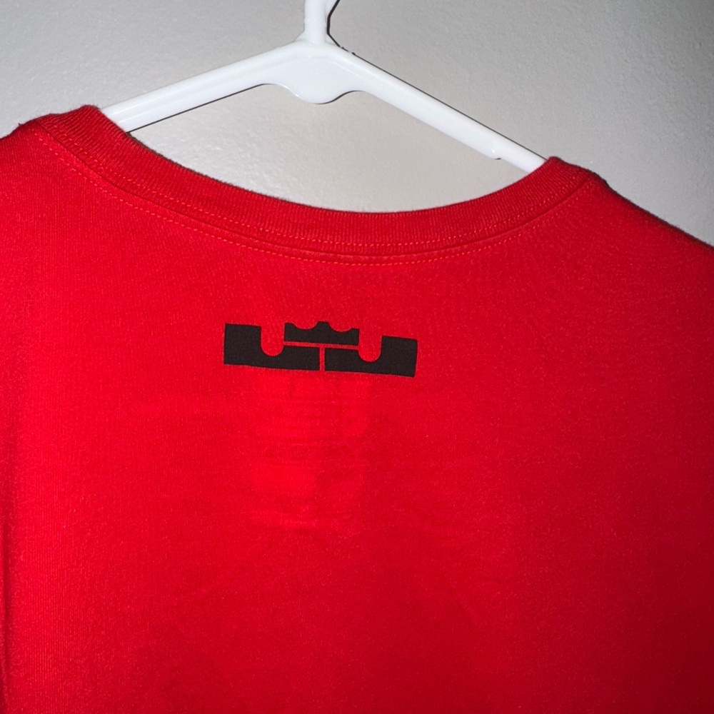 Nike Lebron James Tee - Picture 5 of 5